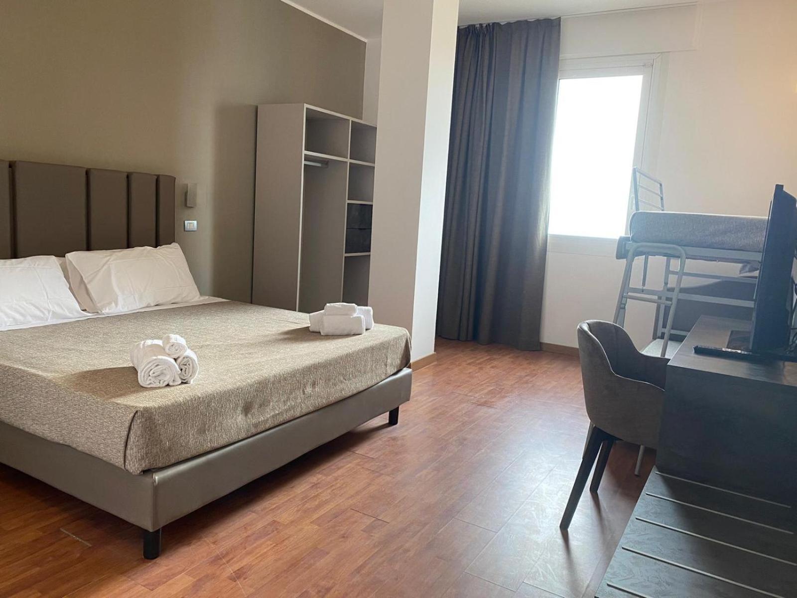 Hotel Golden Ріміні Екстер'єр фото